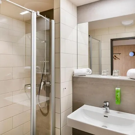 Jufa Hotel 3*